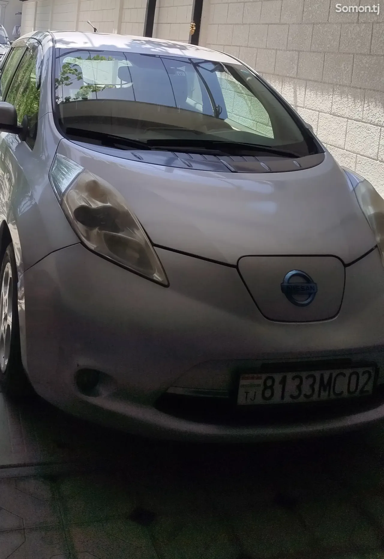 Nissan Leaf 2011 · AMT