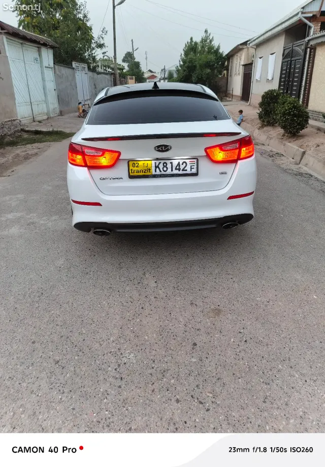 Kia Optima 2015 · 2.0 AT