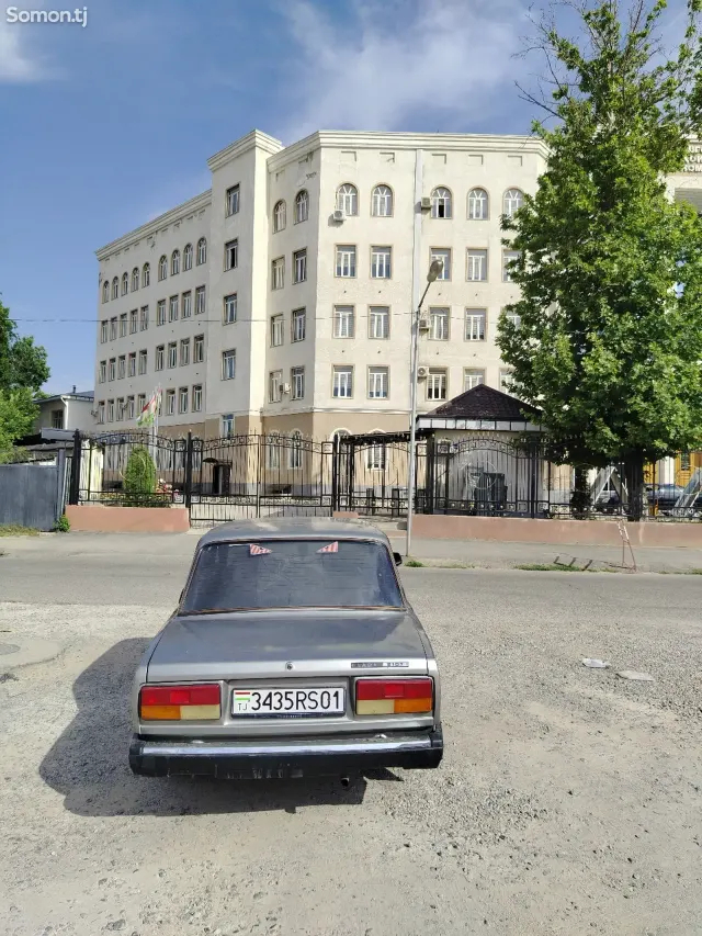Lada (ВАЗ) 2107 2004 · 1.6 MT