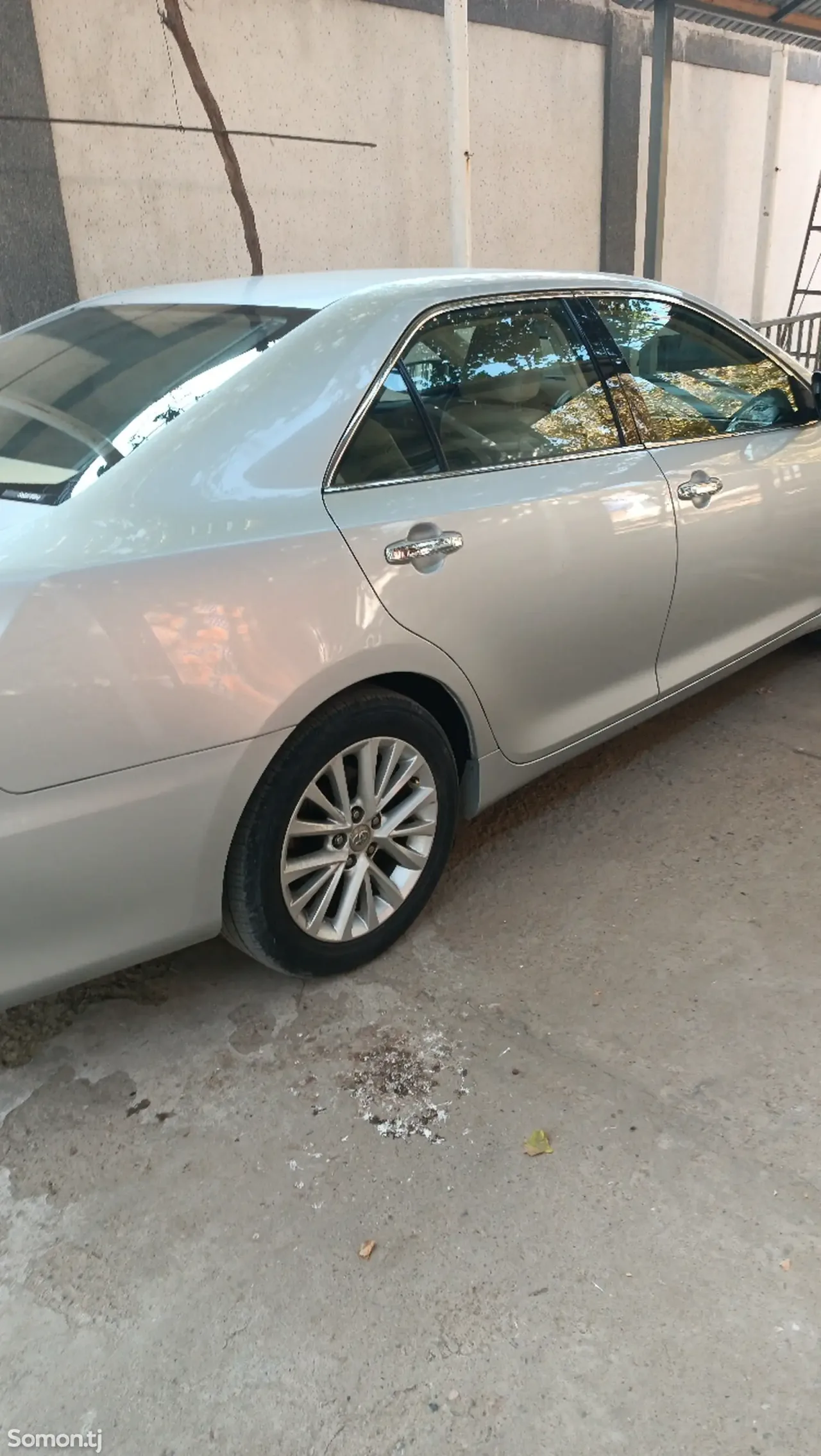 Toyota Camry 2015 · 2.5 AT