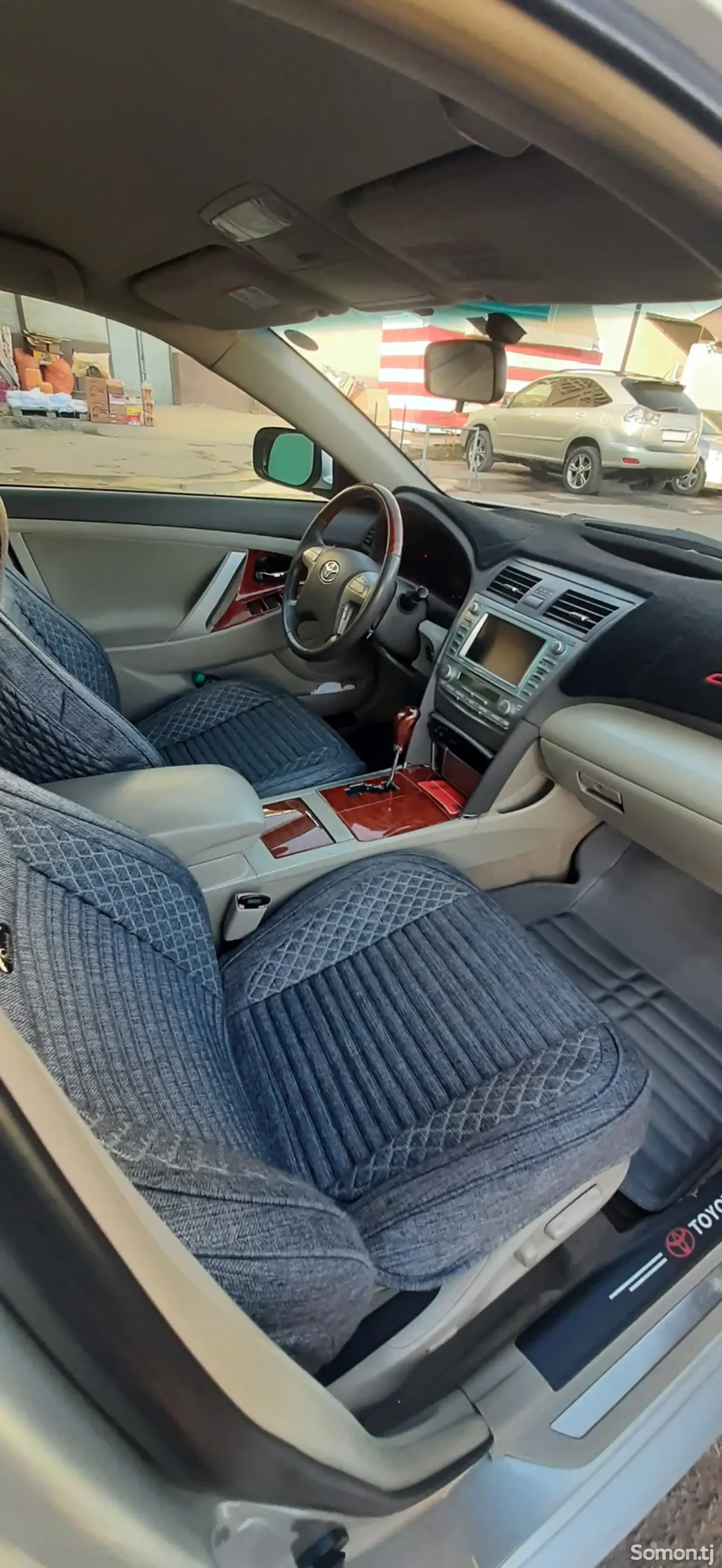 Toyota Camry 2008 · 2.4 AT