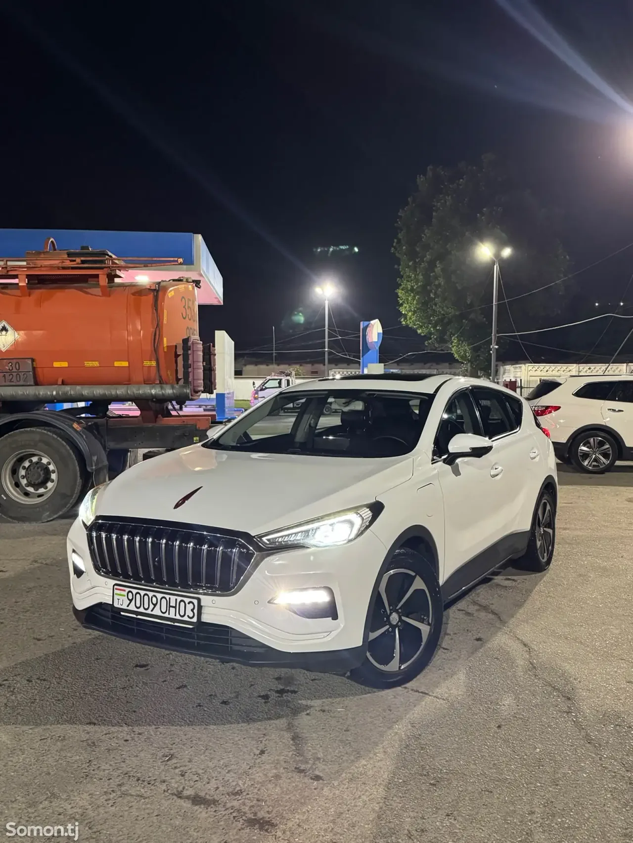 Hongqi E-HS3 2019 · 2.0 AMT