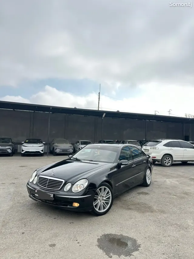 Mercedes-Benz E class 2003 · 5.0 AT