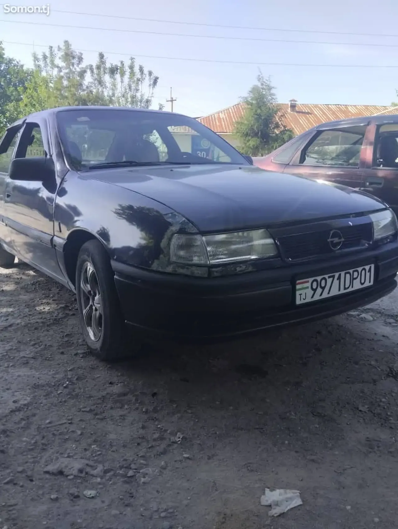 Opel Vectra A 1994 · 1.6 MT