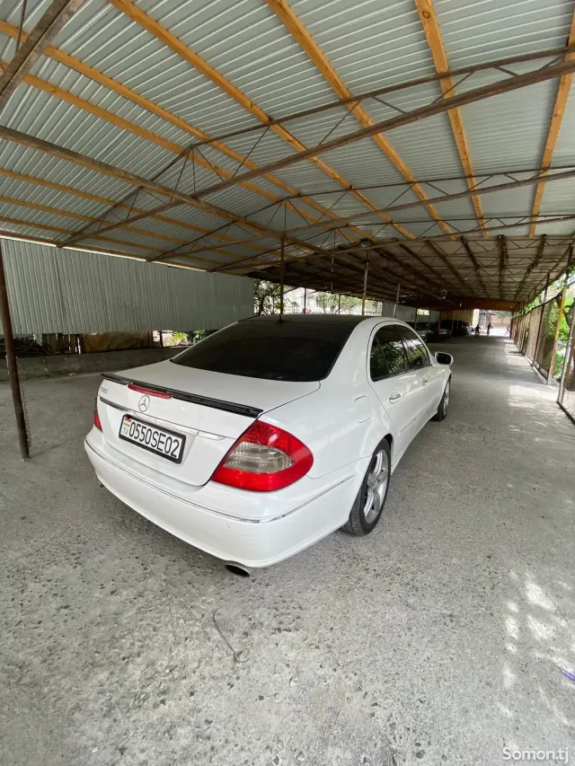 Mercedes-Benz E class 2009 · 3.5 AT