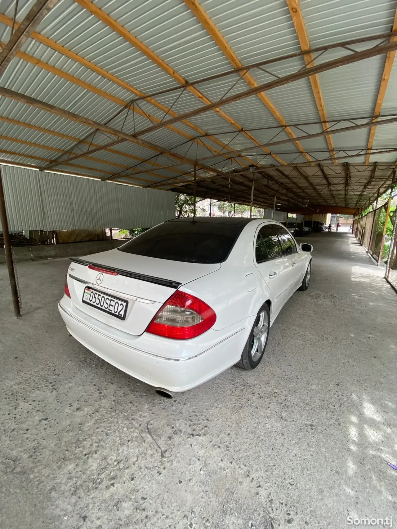 Mercedes-Benz E class 2009 · 3.5 AT