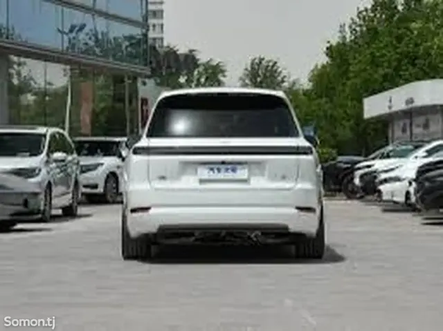 Li Auto (Lixiang) L9 2025 · 2.1 AMT