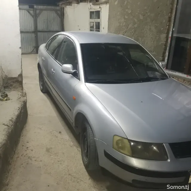 Volkswagen Passat 1997 · 1.8 AT