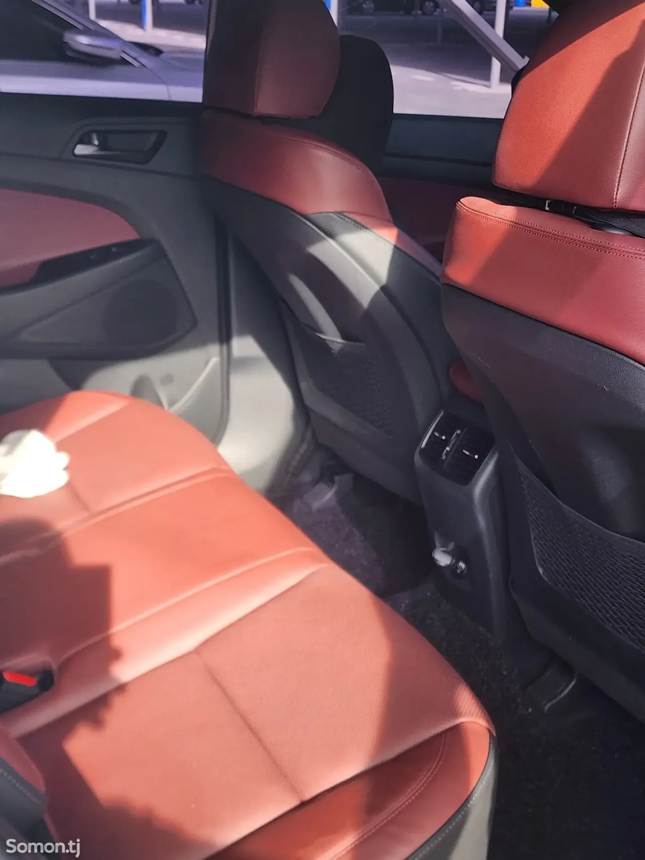 Hyundai Tucson 2018 · 1.6 AT