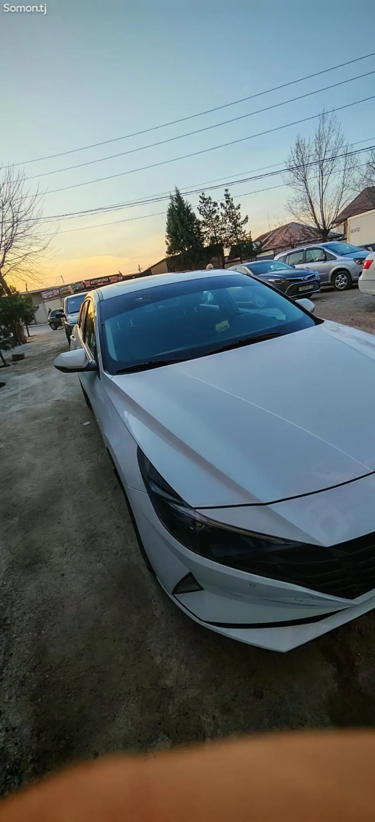 Hyundai Elantra 2023 · 2.0 AT