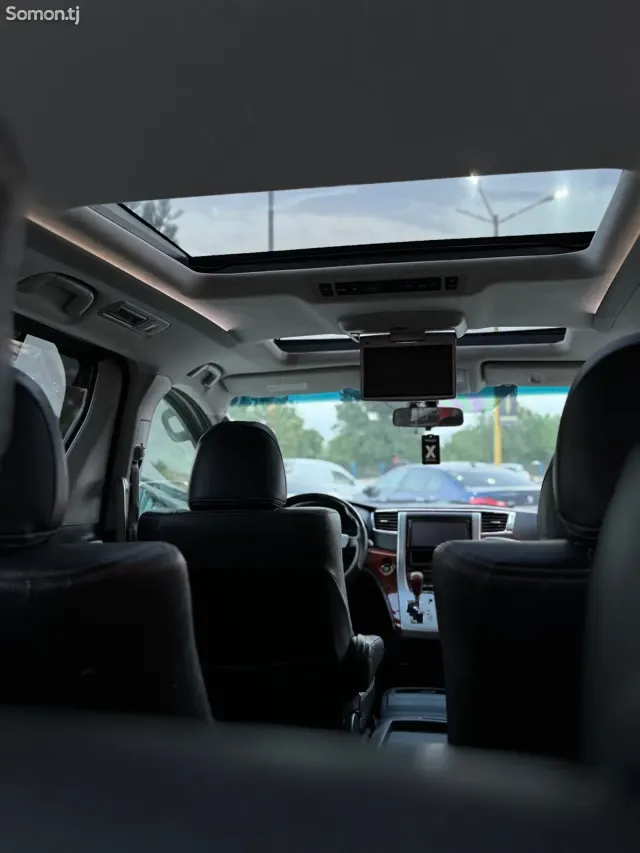 Toyota Vellfire 2014 · 3.5 AT