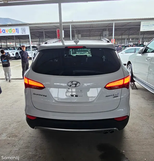 Hyundai Santa Fe 2015 · 2.0 AT