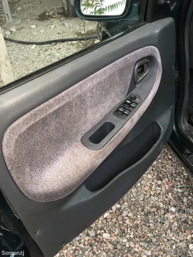 Daewoo Nexia 1996 · 1.6 MT