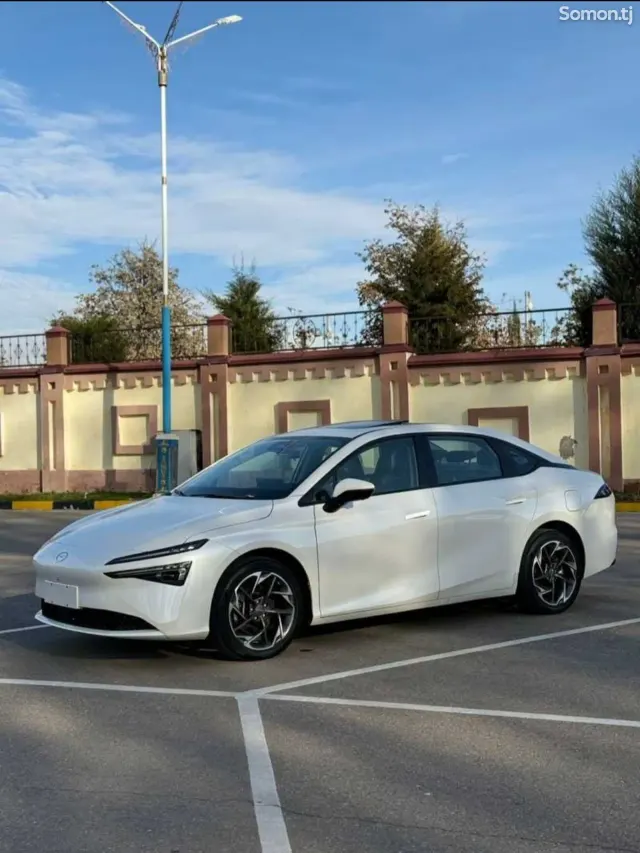GAC Aion S Plus 2025 · AT