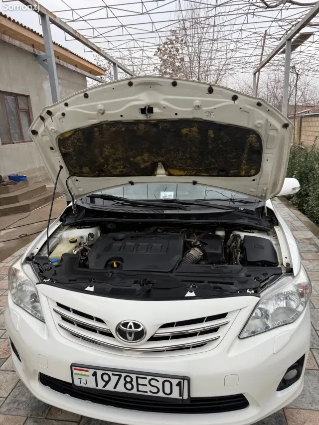 Toyota Corolla 2012 · 1.6 AT
