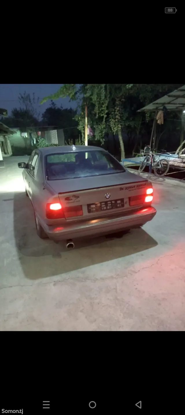 BMW 5 series 1989 · 3.2 AT