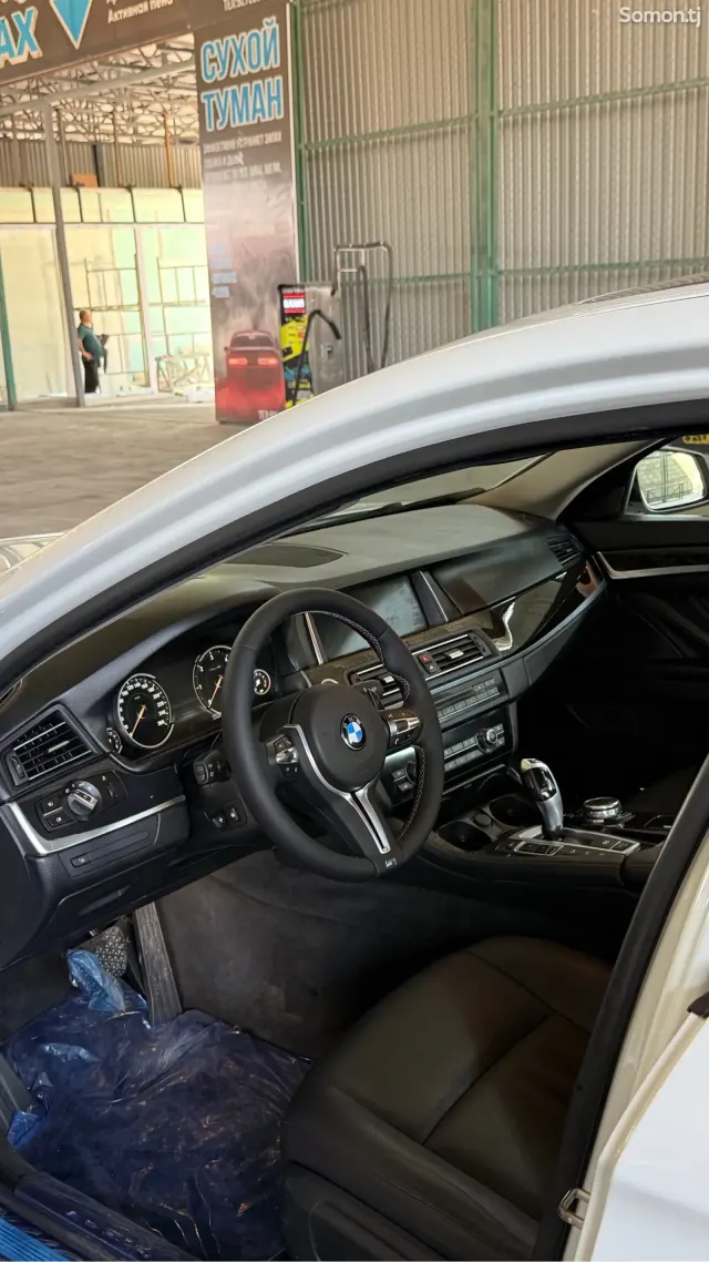 BMW 5 series 2015 · 2.0 AT