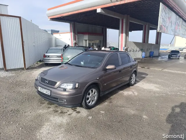Opel Astra G 1999 · 1.6 MT