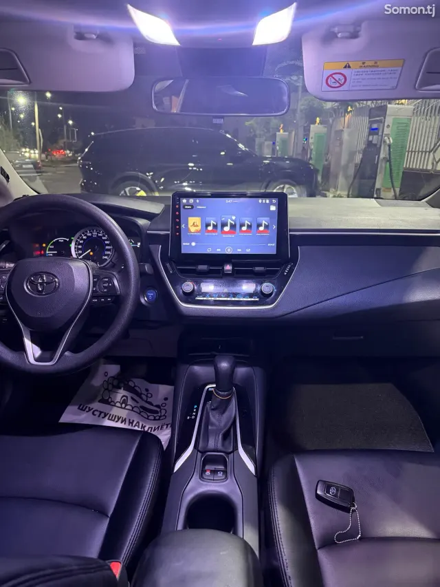 Toyota Corolla 2022 · 1.8 AT
