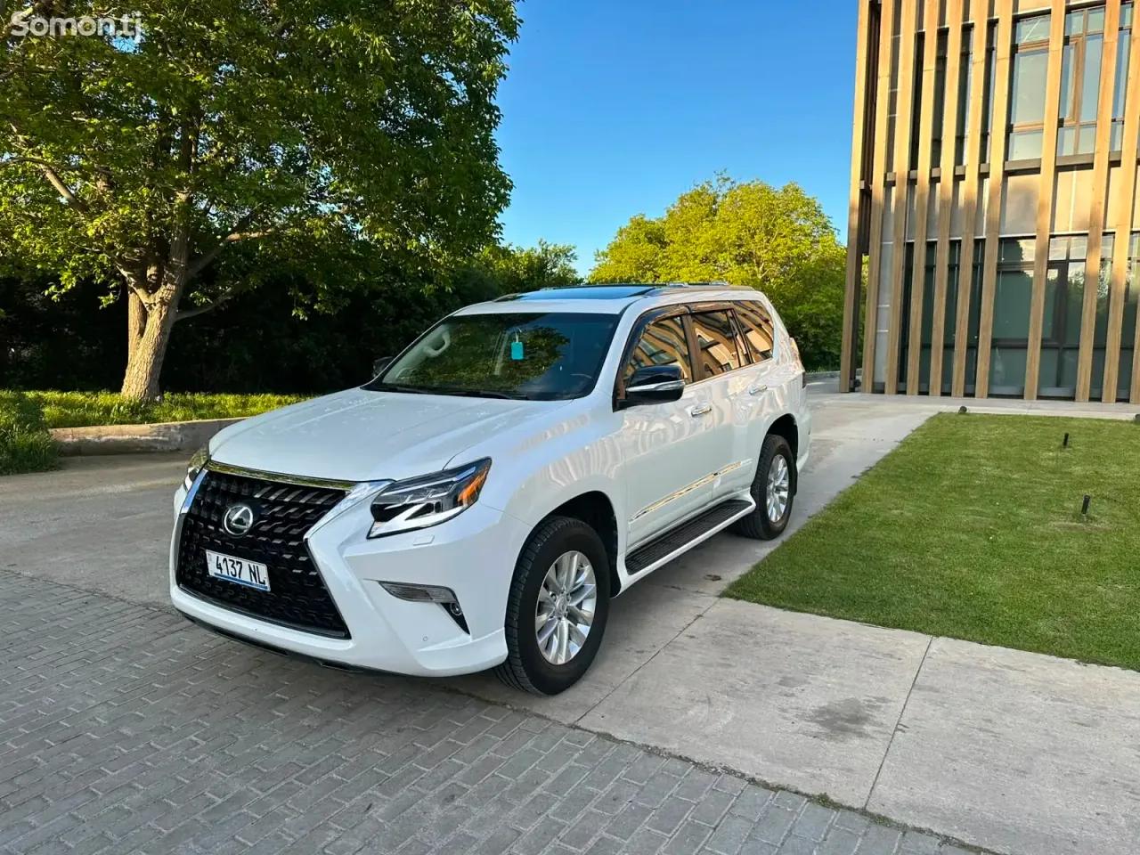 Lexus GX series 2015 · 4.6 AT