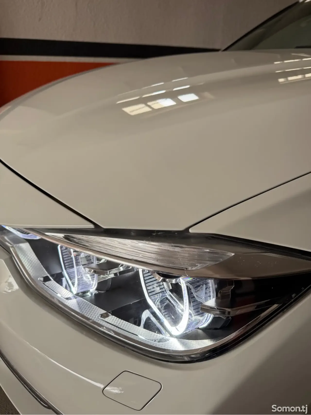 BMW 3 series 2016 · 2.0 AT