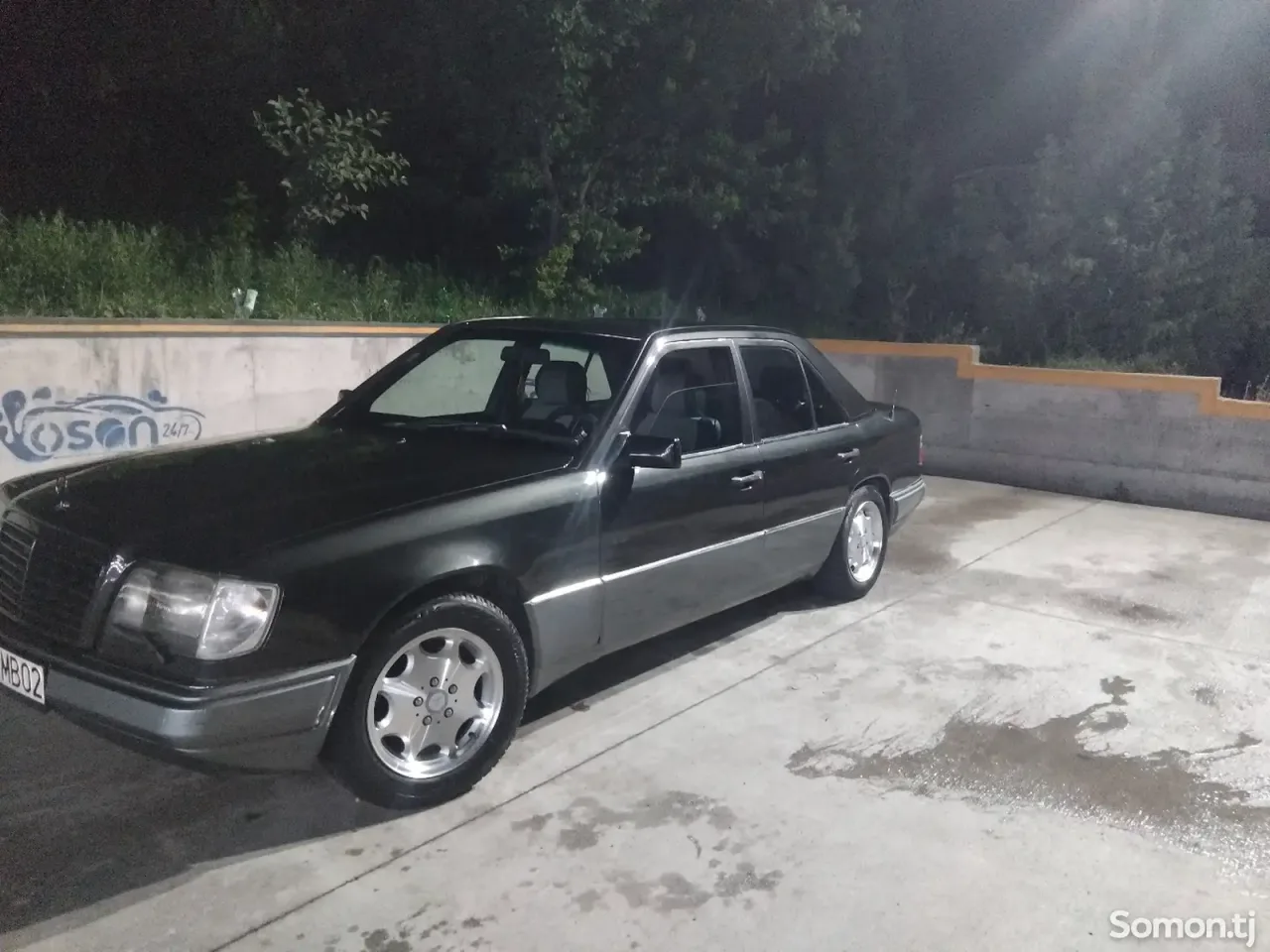 Mercedes-Benz W124 1993 · 2.0 MT