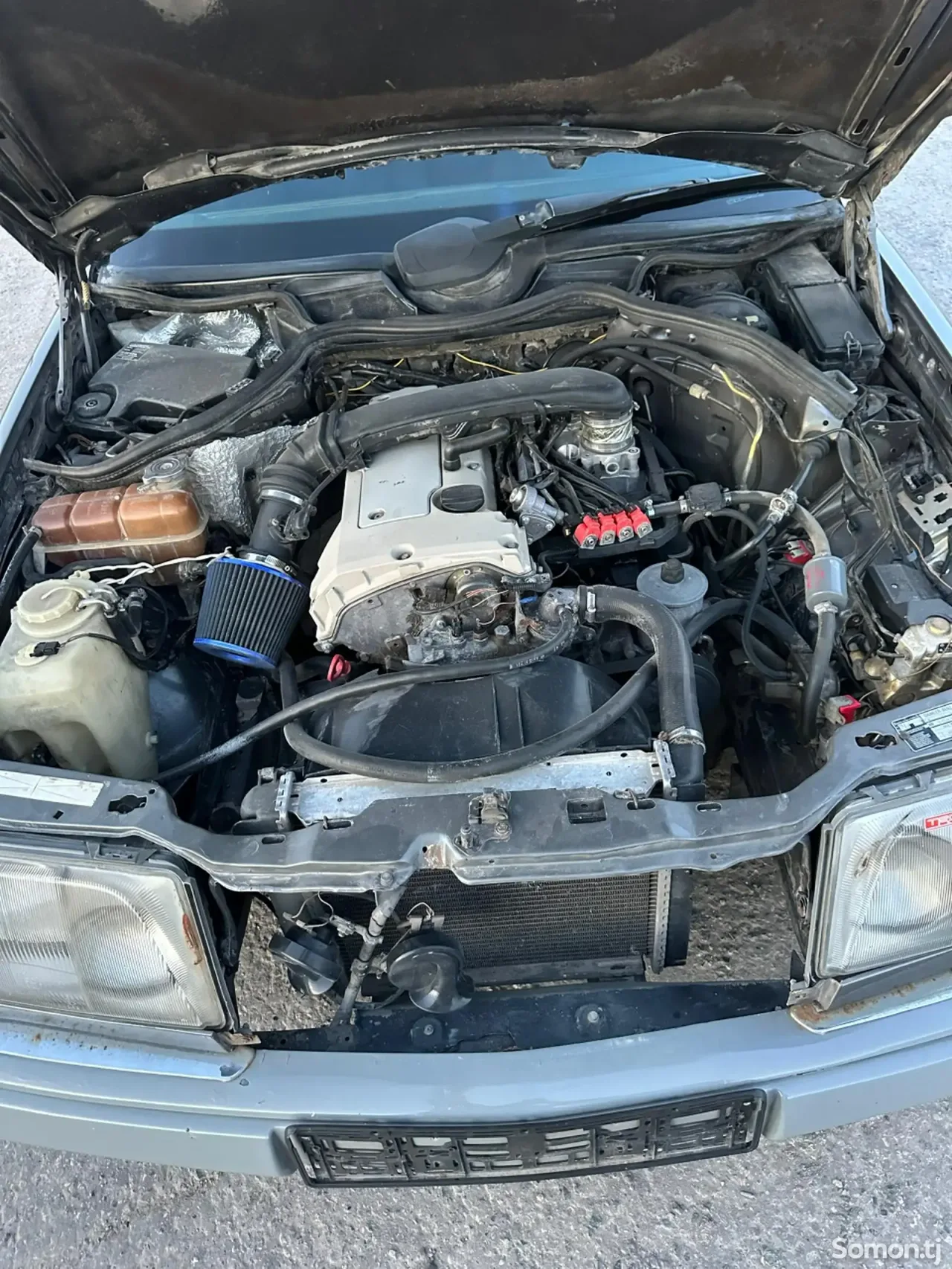 Mercedes-Benz W124 1995 · 2.0 MT