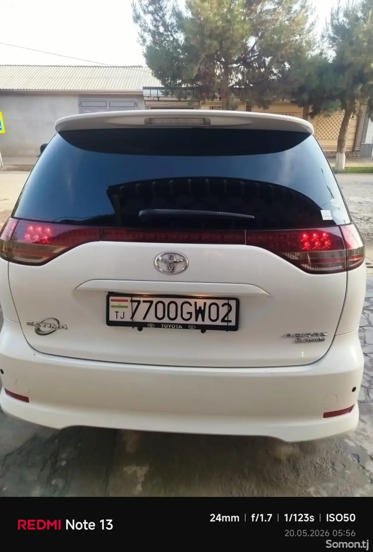 Toyota Estima 2008 · 2.4 AT