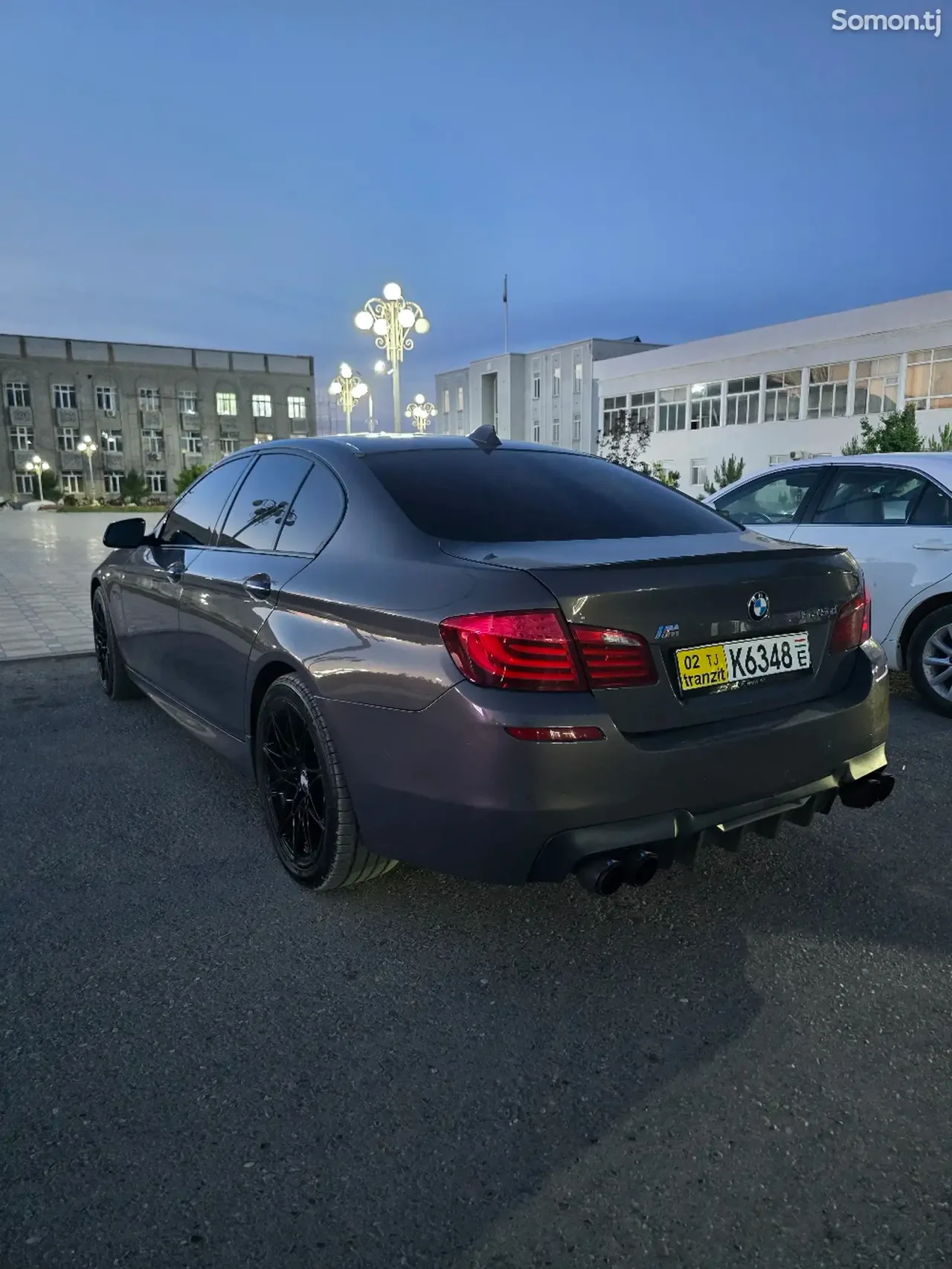 BMW 5 series 2011 · 3.5 AT