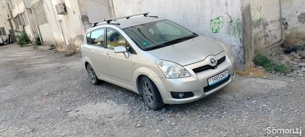 Toyota Verso 2008 · 2.2 MT