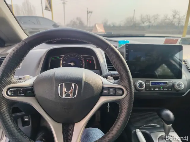 Honda Civic 2010 · 2.0 AT