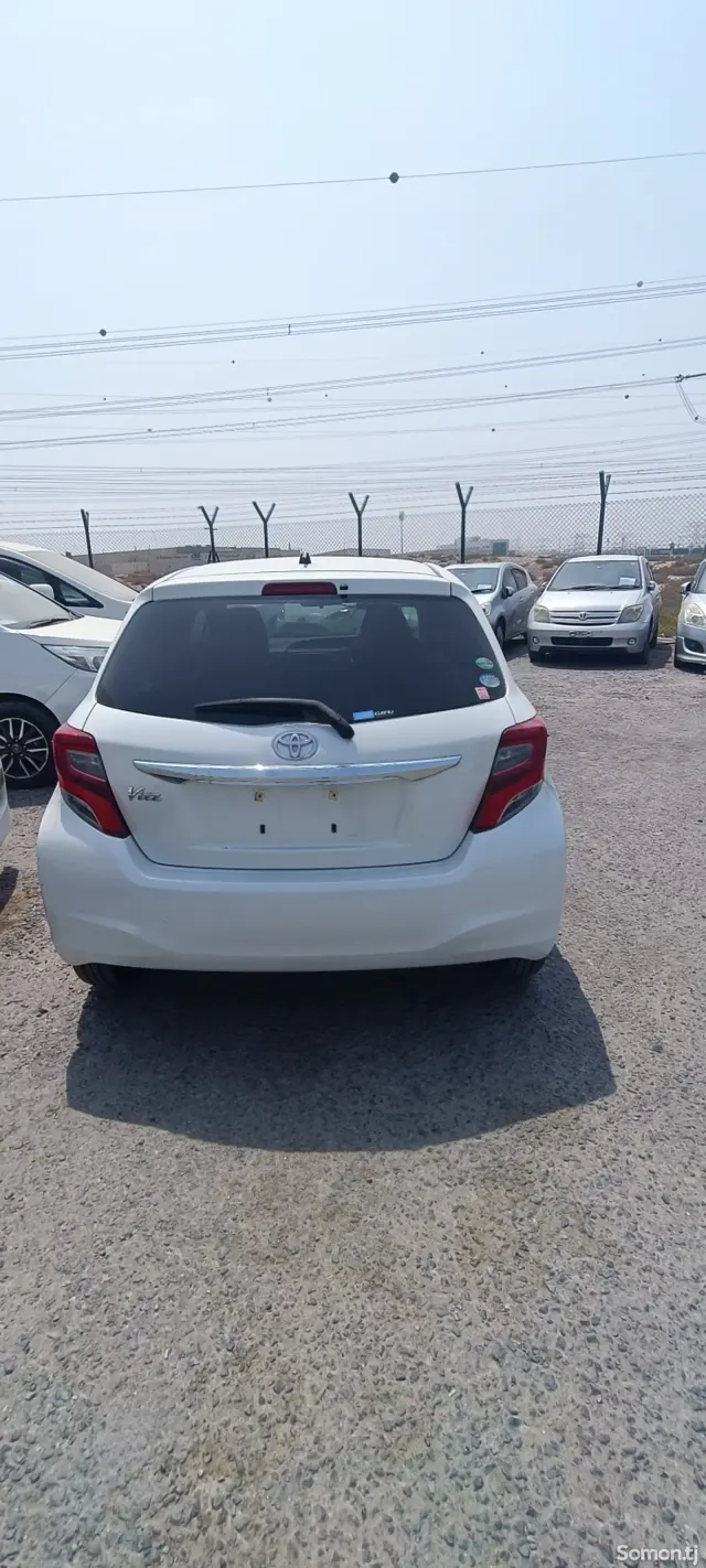 Toyota Vitz 2014 · 1.3 AT