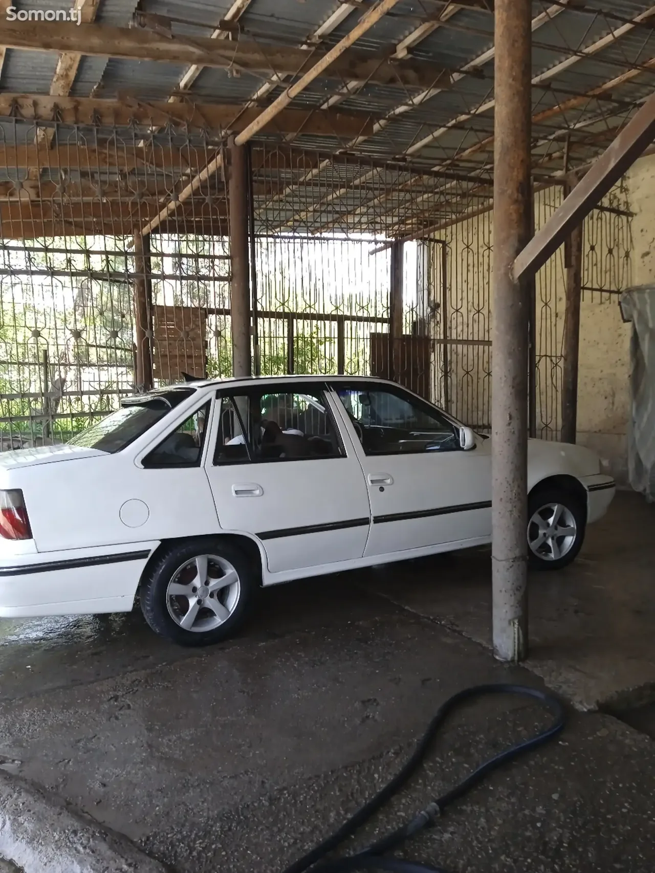 Daewoo Nexia 1995 · 1.6 MT
