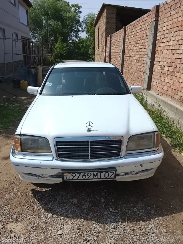 Mercedes-Benz C class 1996 · 1.8 MT