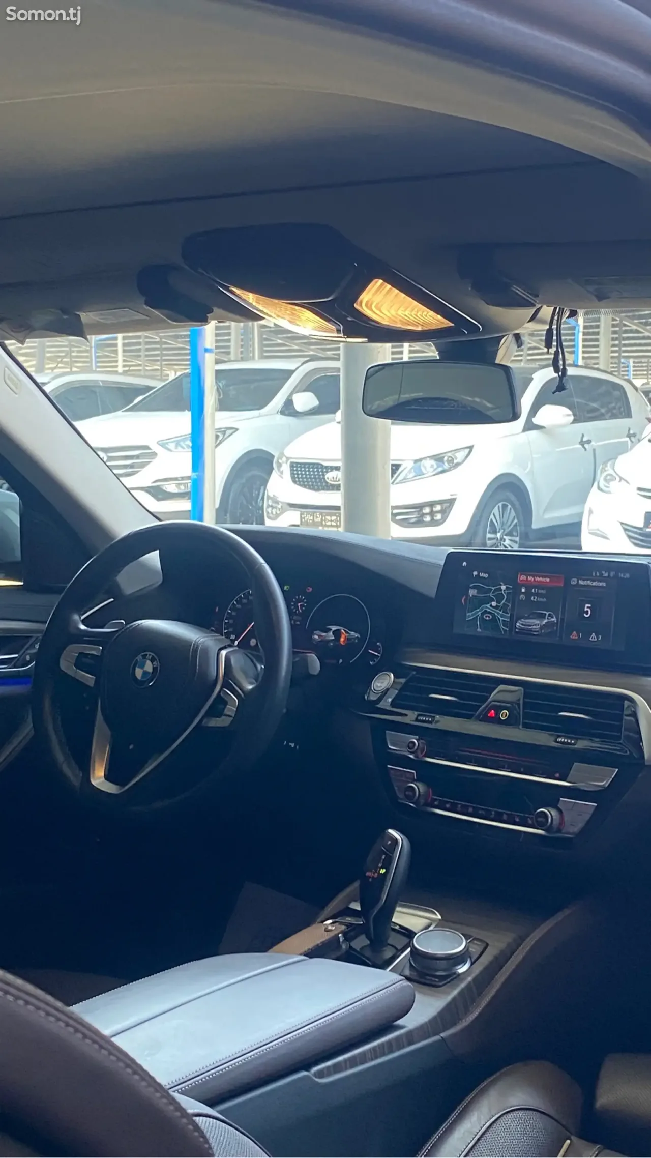 BMW 5 series 2019 · 2.0 AT