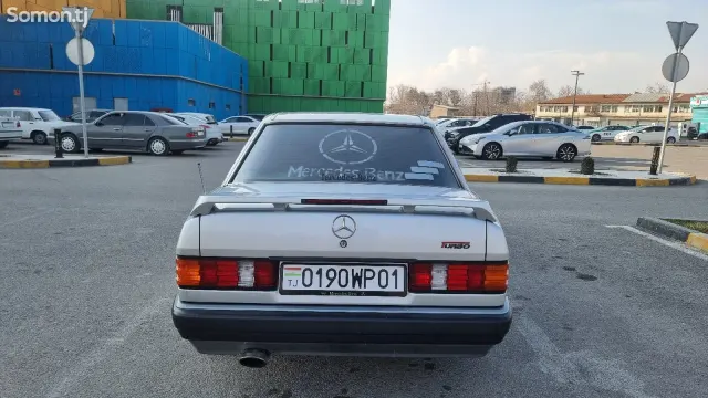 Mercedes-Benz W201 1991 · 2.3 MT