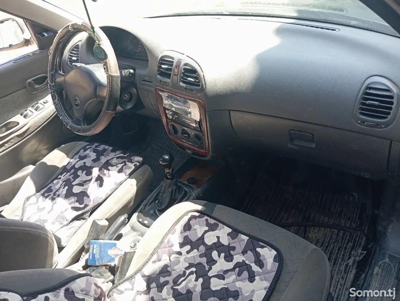 Daewoo Nubira 1997 · MT