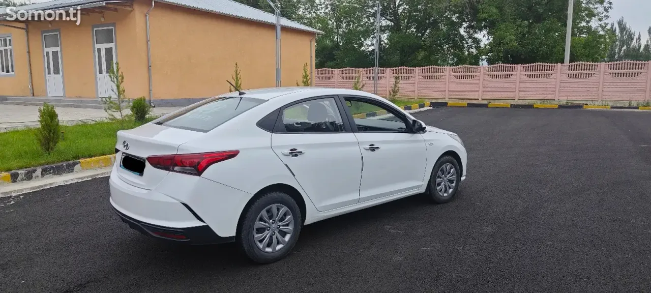 Hyundai Solaris 2022 · 1.6 AT