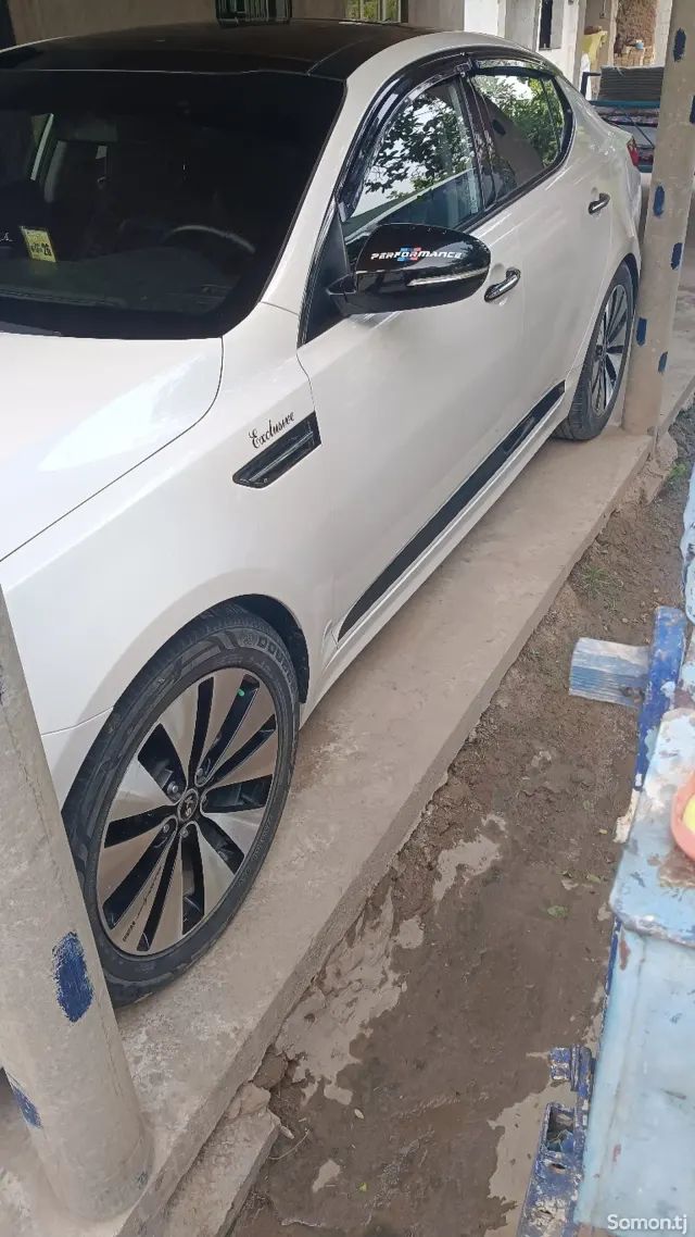 Kia K5 2011 · 2.0 AT