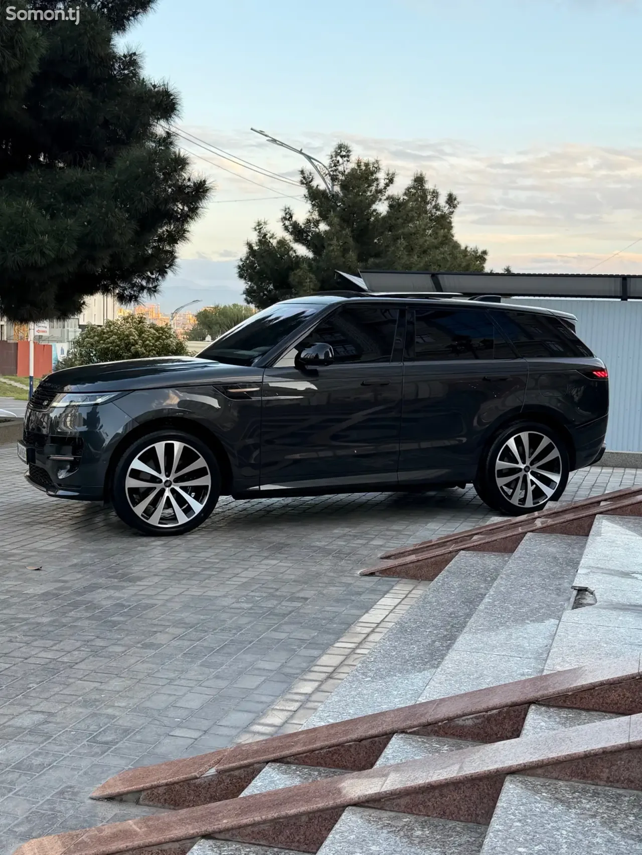 Land Rover Range Rover Sport 2024 · 3.0 AT