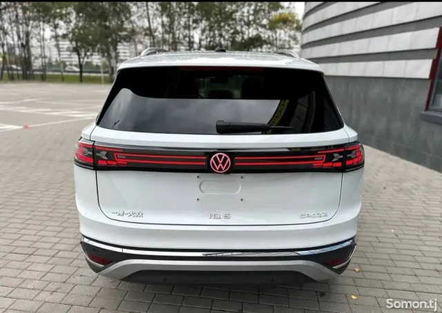 Volkswagen ID.6 2023 · AMT