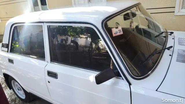 Lada (ВАЗ) 2107 2000 · 1.6 MT