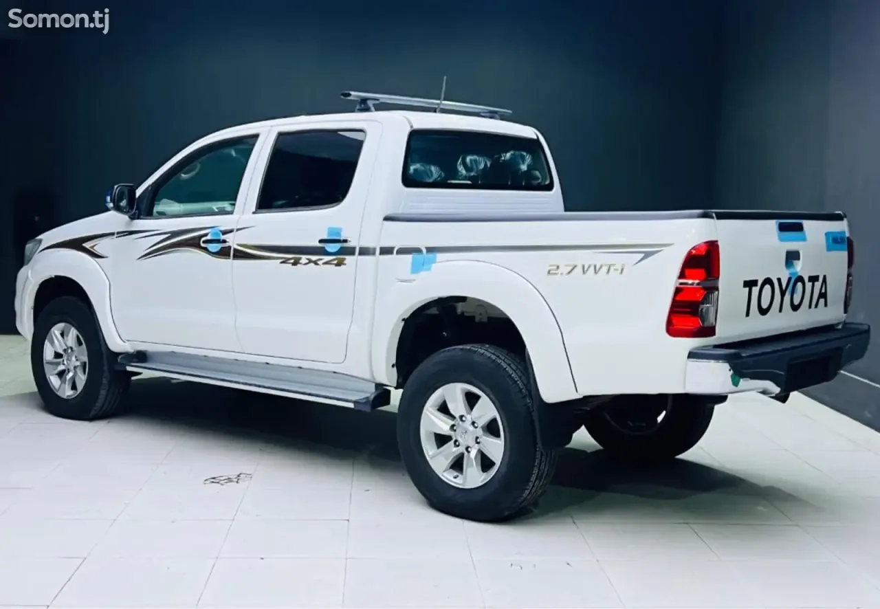Toyota Hilux 2014 · 2.7 AT