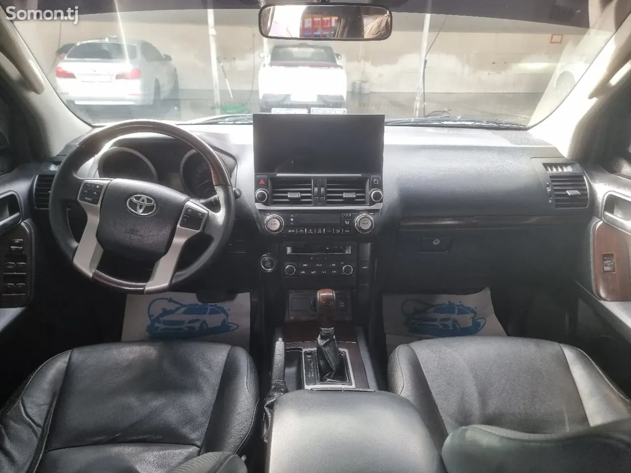 Toyota Land Cruiser Prado 2013 · 0.4 AT
