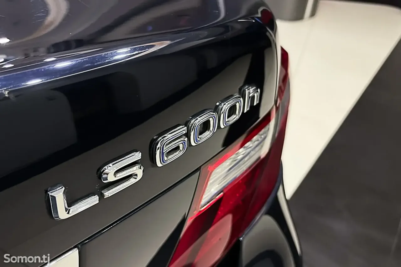 Lexus LS series 2009 · 4.5 AT