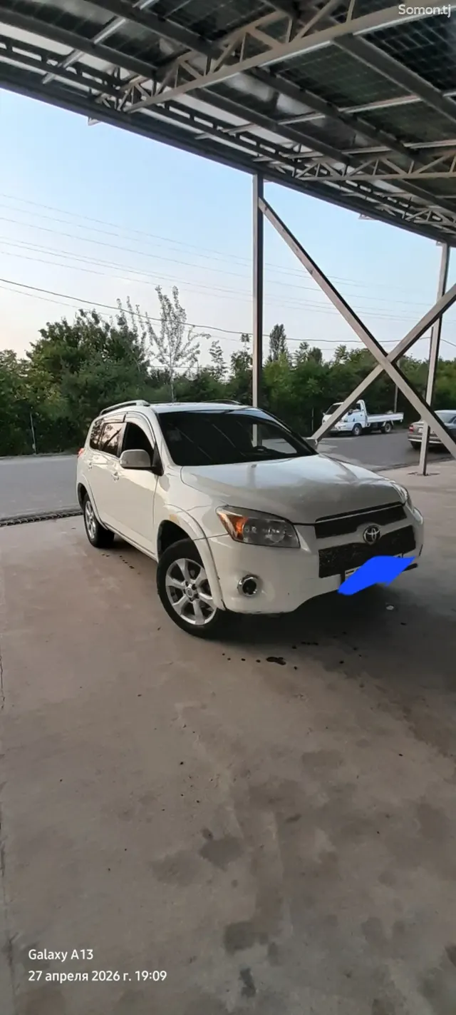 Toyota RAV 4 2011 · 2.5 AT