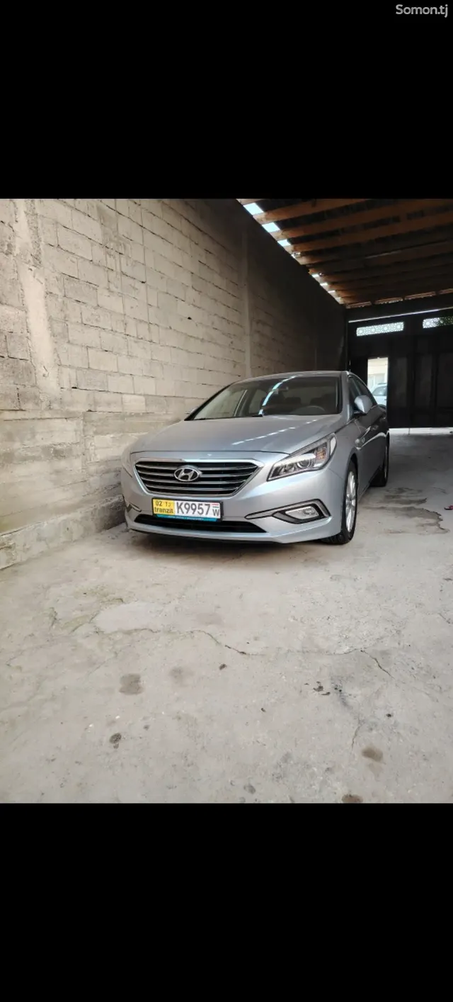 Hyundai Sonata 2015 · 2.0 AT