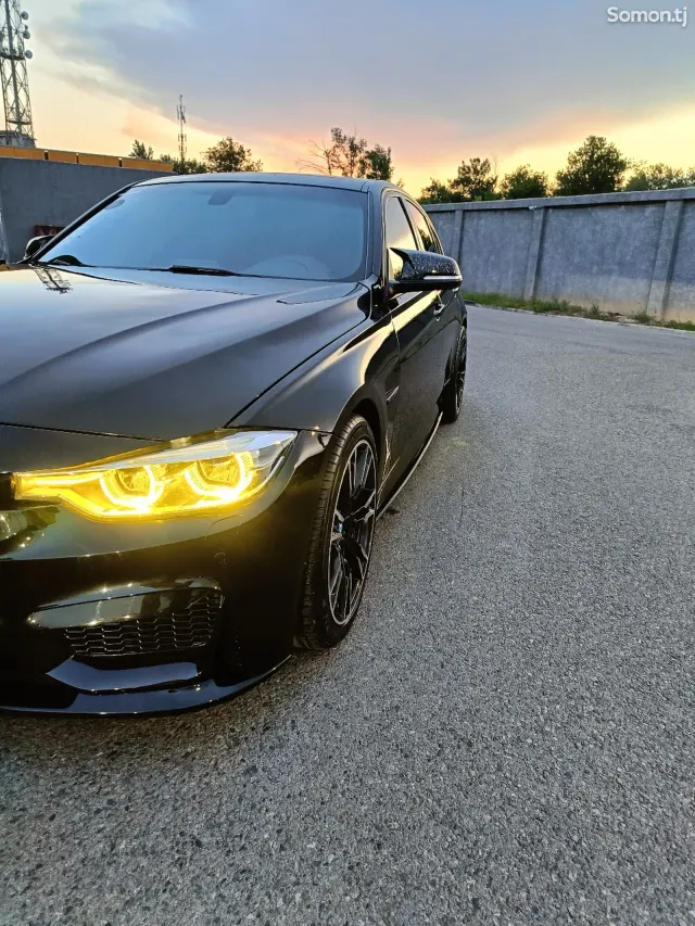 BMW 3 series 2016 · 2.0 AT