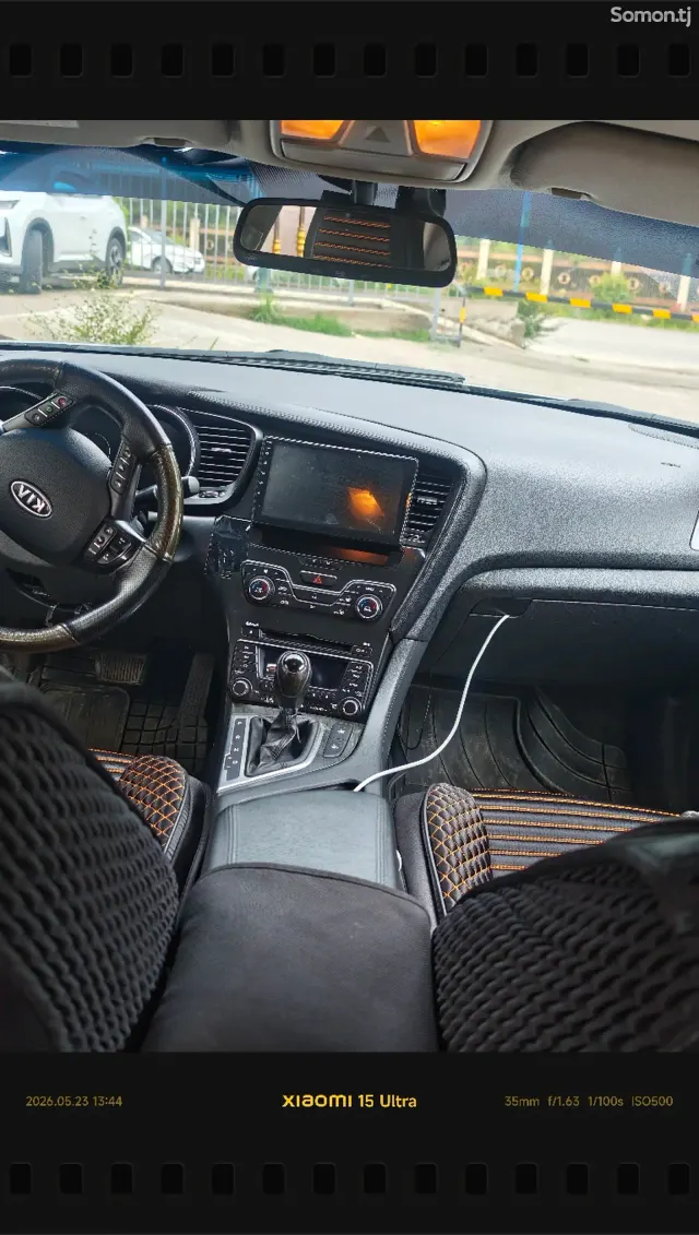Kia K5 2011 · 2.0 AT