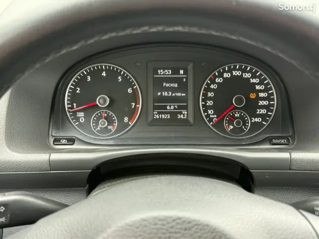 Volkswagen Touran 2012 · 1.4 AT
